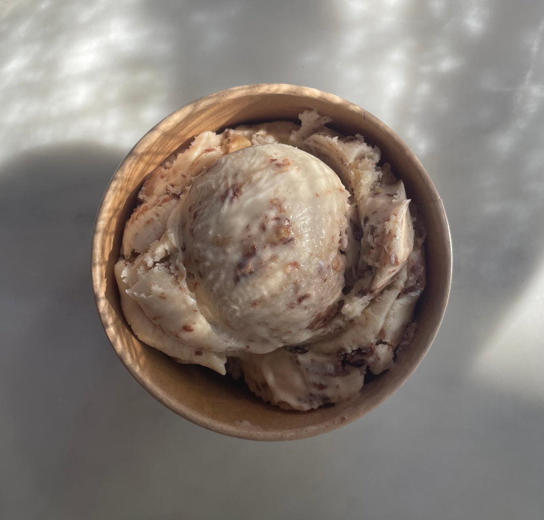 Vaca's Creamery Candy Bar Ice Cream Pint