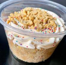 Funfetti Dunkaroo Cup-Cake