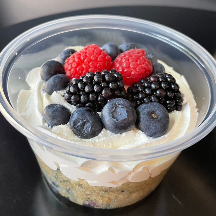Berries & Cream Cup-Cake