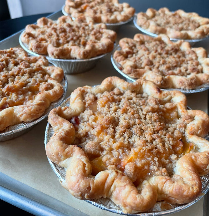 Brown Sugar Peach Mini Pie