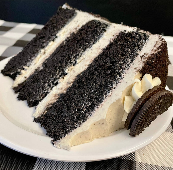 Cookies & Cream Cake SLICE!