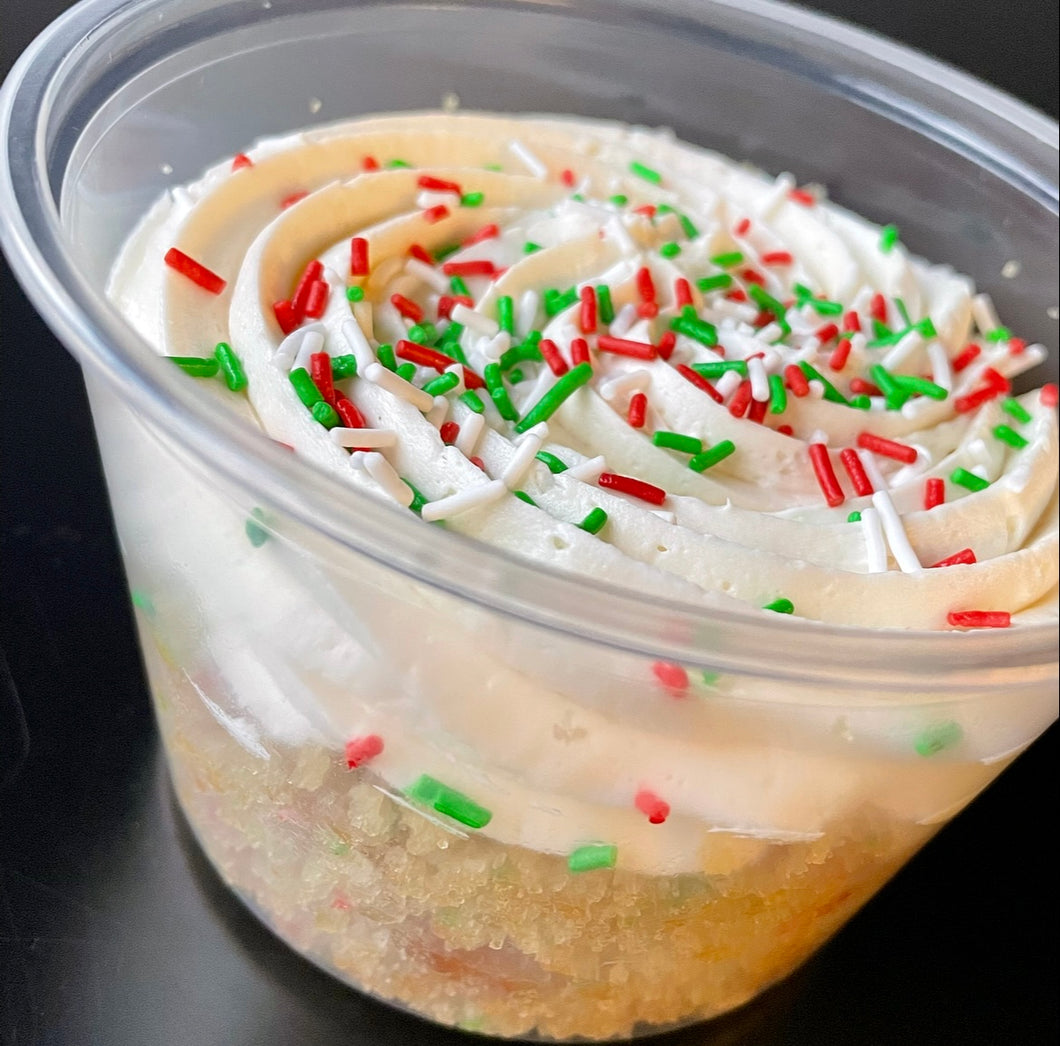 Holiday Funfetti Cup-Cake