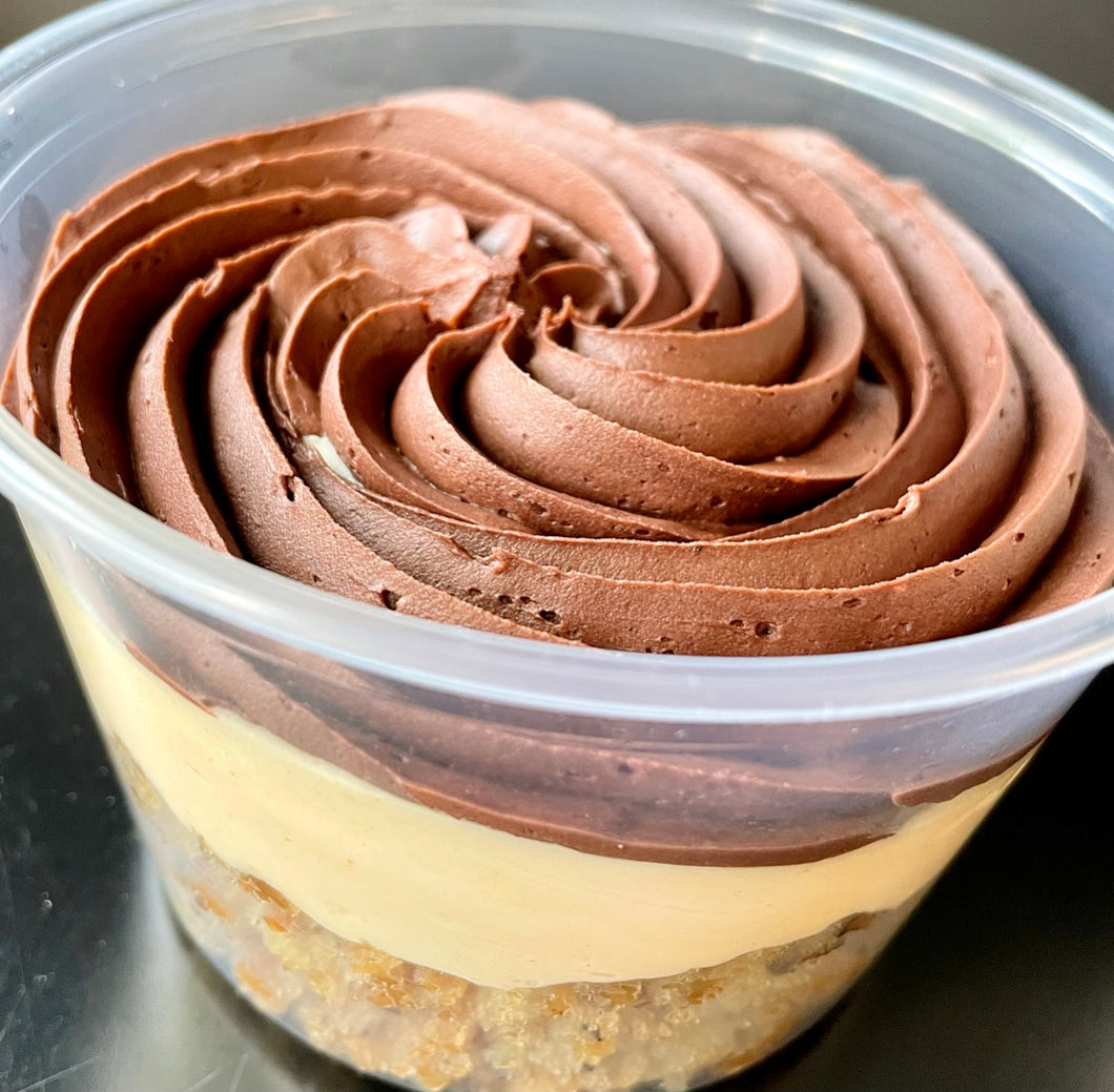 Single Chocolate Peanut Butter Banana Cup-Cake