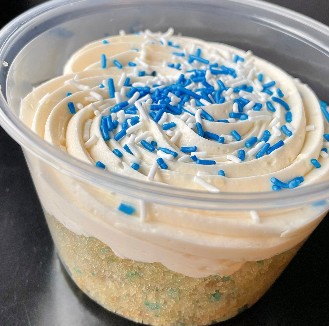 Hanukkah Funfetti Cup Cake